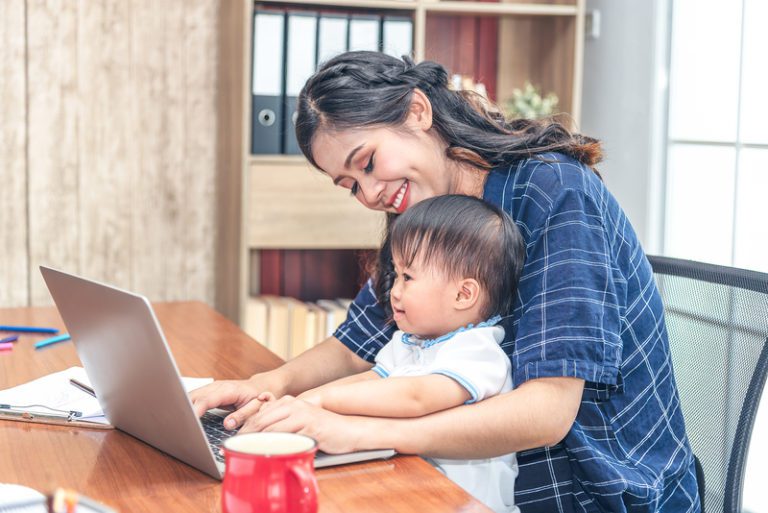Insurance Benefits Moms Should Take Advantage of at Work