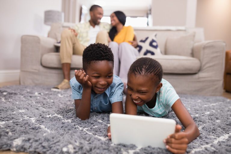How to Give Your Kids Fun Experiences While They’re Young