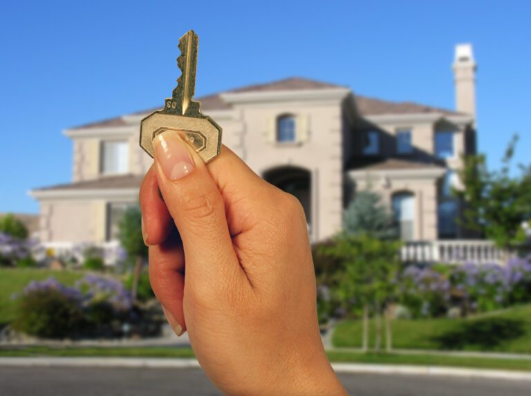 What Moms Should Know About Renting a New Home