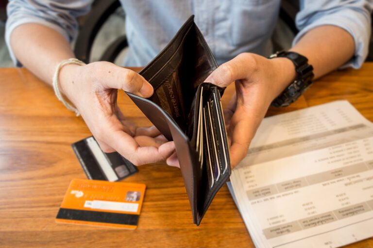 Options You Have for Escaping a Cycle of Debt