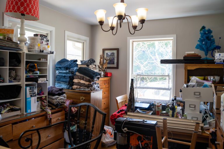 How to Prevent Your Home From Looking Like it Belongs to a Hoarder