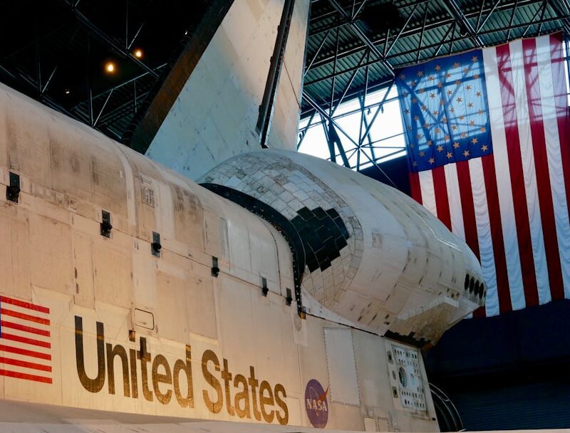 Photo Space Shuttle Endeavour